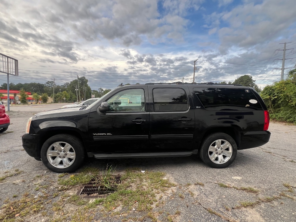 2010 GMC Yukon's photo
